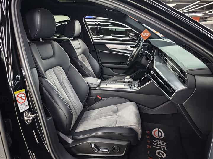 Фото 9 - Audi A6L