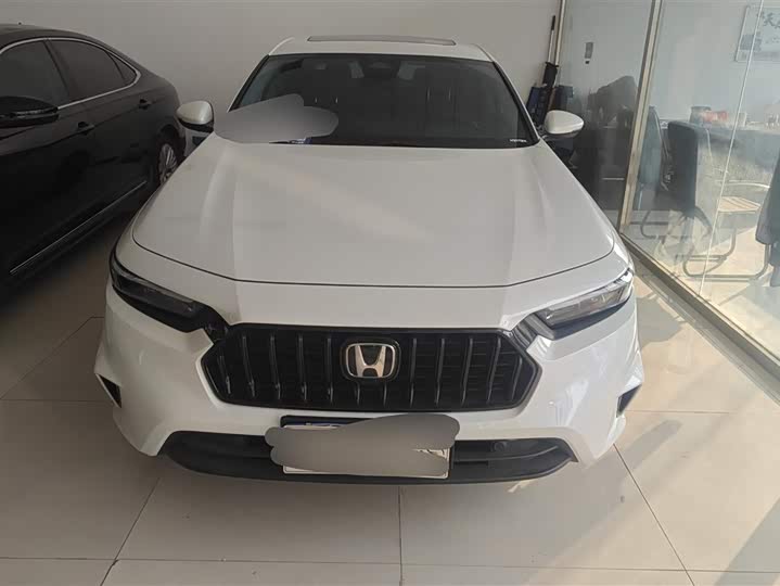 Фото 2 - Honda Inspire