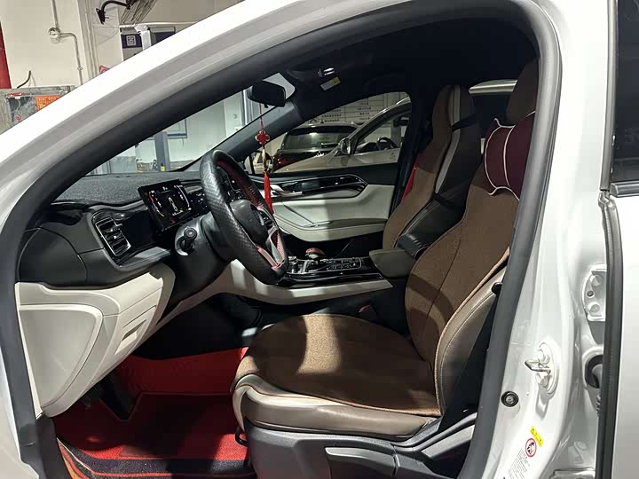 Фото 6 - BYD Qin Plus