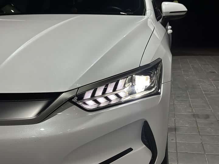 Фото 8 - BYD Qin Plus