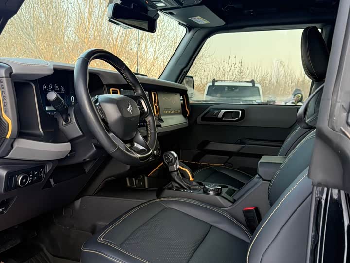 Фото 4 - Ford Bronco