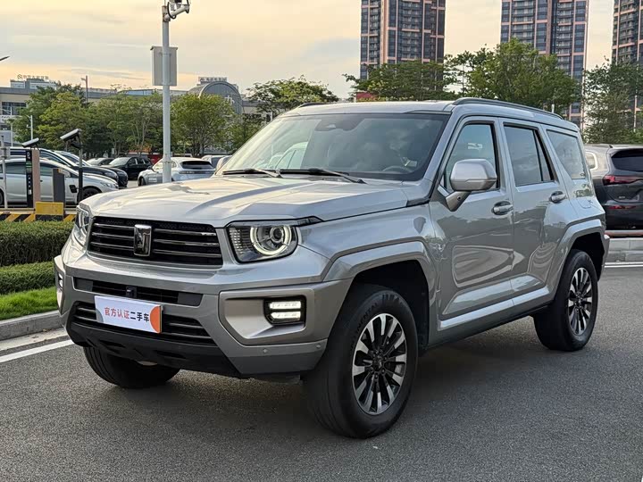 Фото 1 - Tank 700 Hybrid