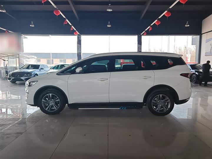 Фото 7 - Geely Jiaji