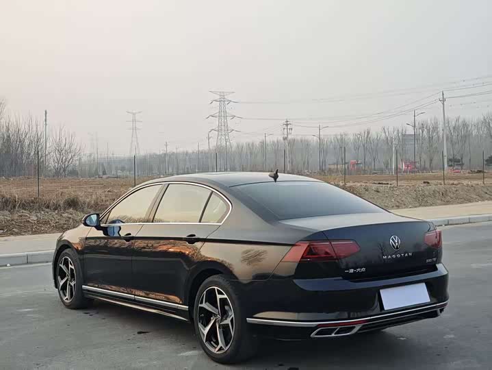 Фото 9 - Volkswagen Magotan