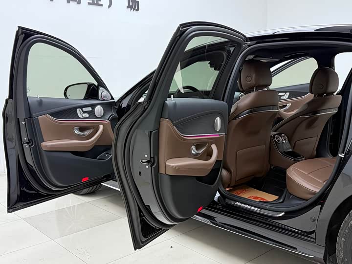 Фото 3 - Mercedes-Benz E-Class Hybrid