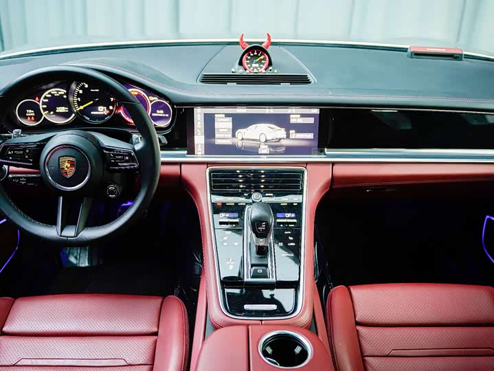 Фото 7 - Porsche Panamera Hybrid