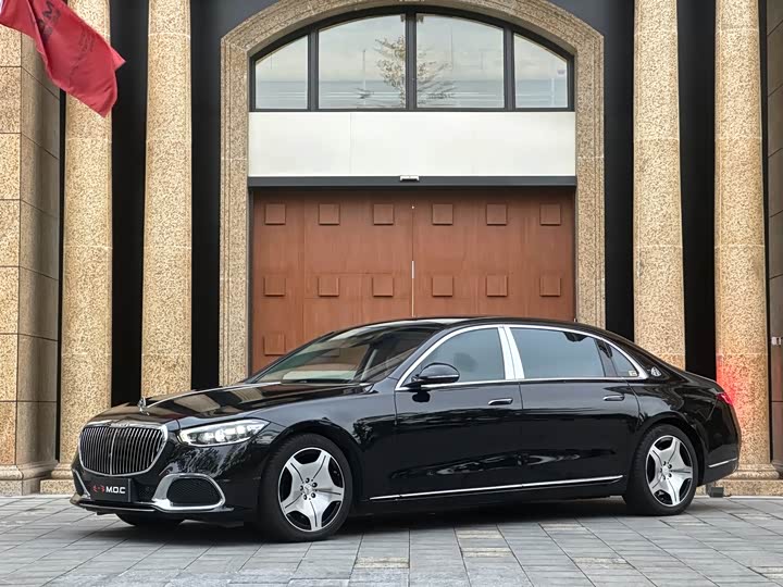 Фото 1 - Mercedes-Benz Maybach S-Class