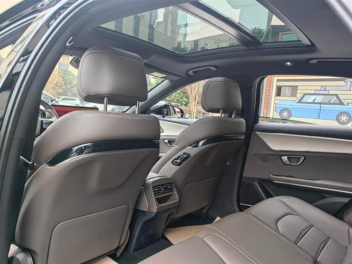 Фото 8 - BYD Han