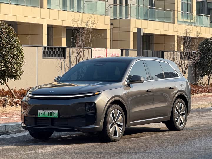 Фото 1 - LiXiang L6