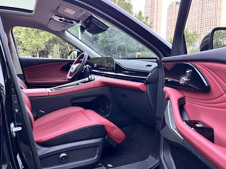 Фото 6 - Exeed RX