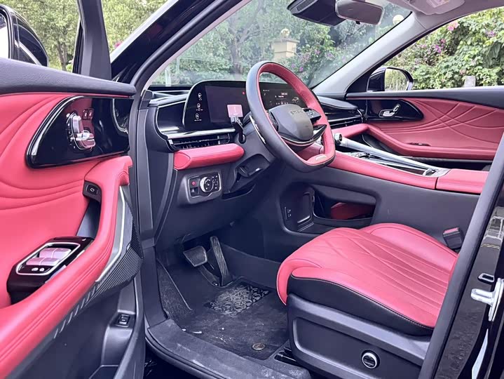 Фото 7 - Exeed RX