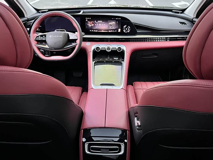 Фото 9 - Exeed RX