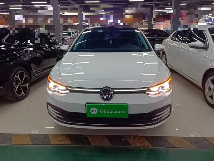 Фото 3 - Volkswagen Golf