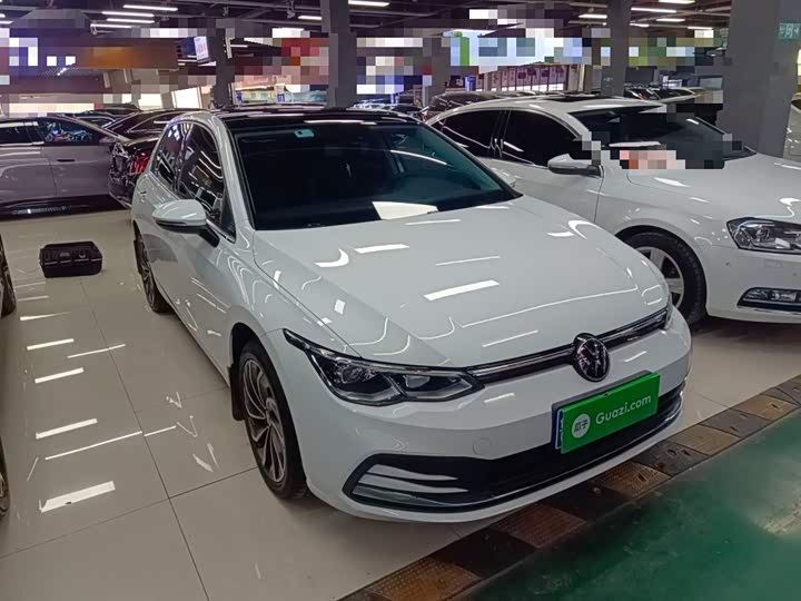 Фото 4 - Volkswagen Golf