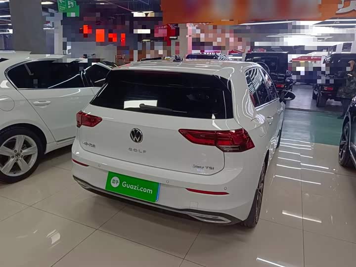 Фото 7 - Volkswagen Golf