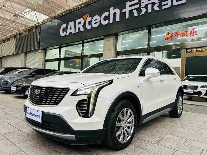 Фото 1 - Cadillac XT4