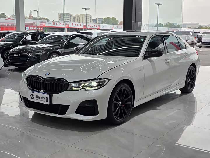 Фото 1 - BMW 3 Series