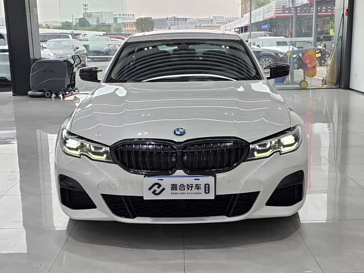 Фото 2 - BMW 3 Series