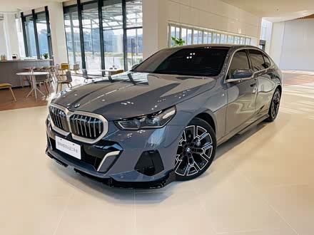 Фото 1 - BMW 5 Series