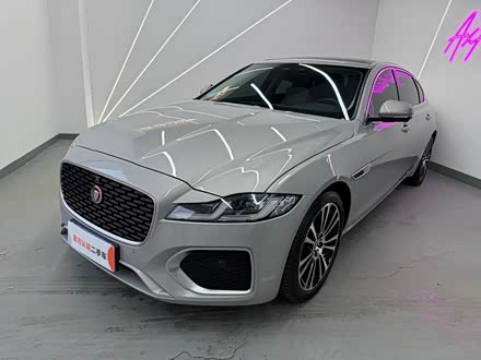 Фото 1 - Jaguar XF L