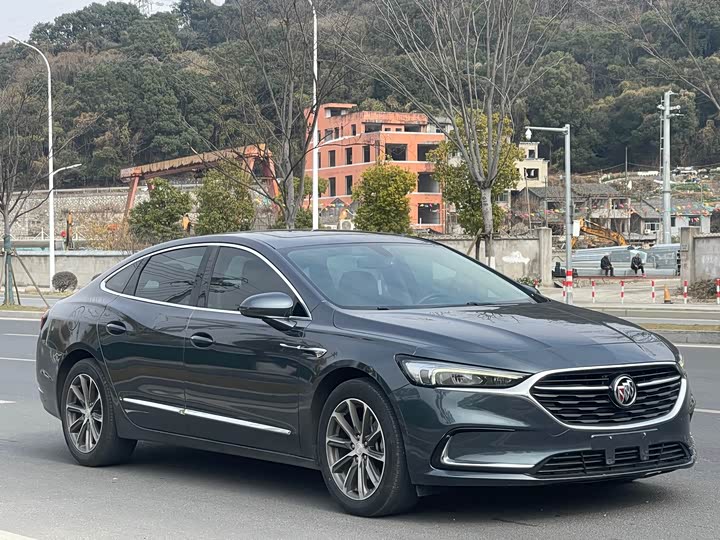 Фото 1 - Buick LaCrosse