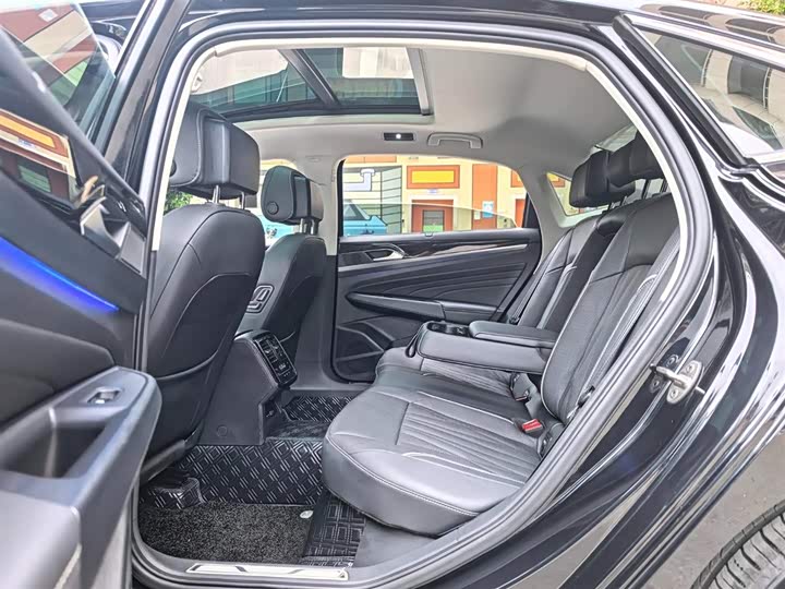 Фото 6 - Volkswagen Passat