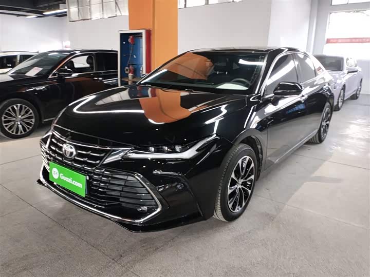 Фото 1 - Toyota Avalon