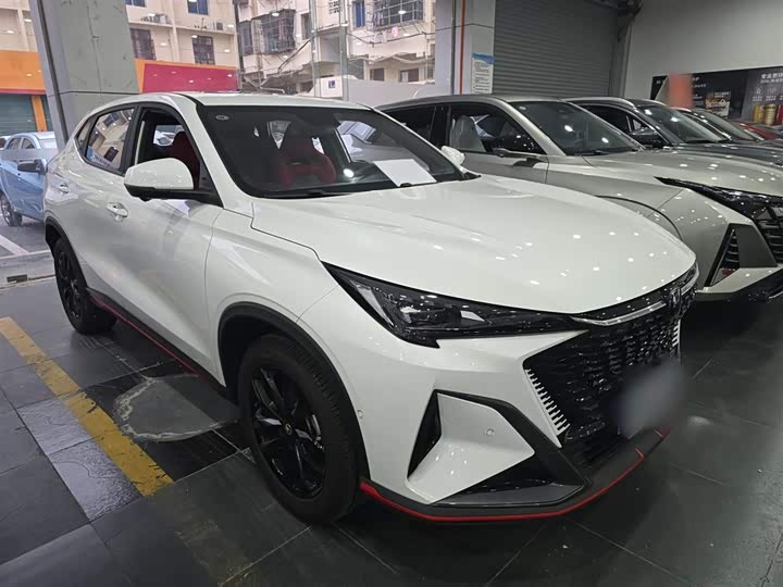 Фото 4 - Changan X5 Plus