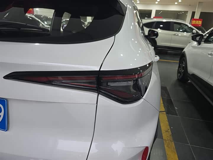 Фото 8 - Changan X5 Plus