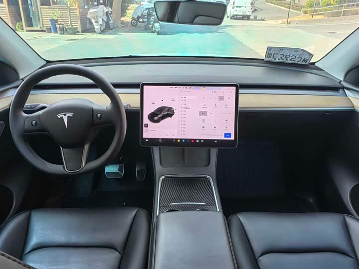 Фото 5 - Tesla Model Y