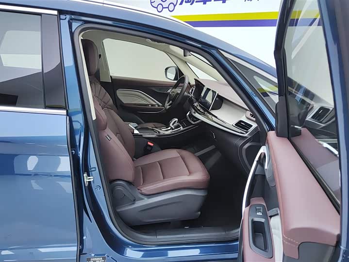 Фото 8 - Geely Jiaji