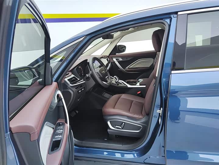 Фото 9 - Geely Jiaji