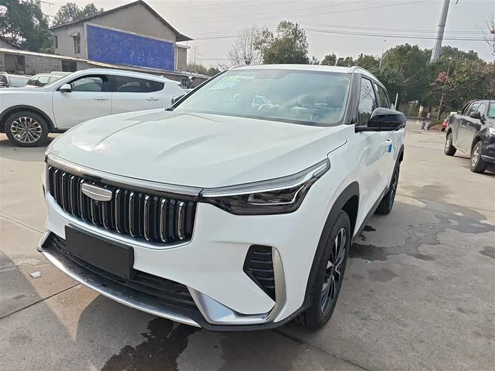 Фото 2 - Geely Atlas