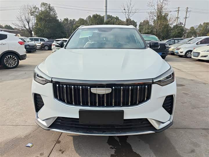 Фото 3 - Geely Atlas