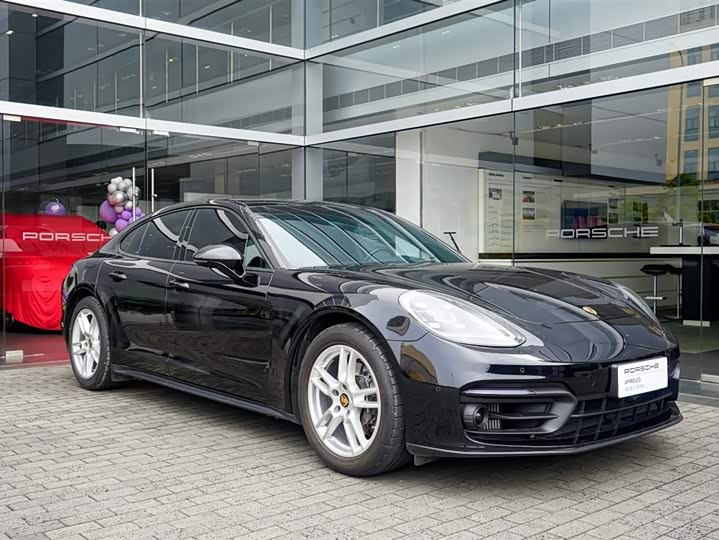 Фото 4 - Porsche Panamera