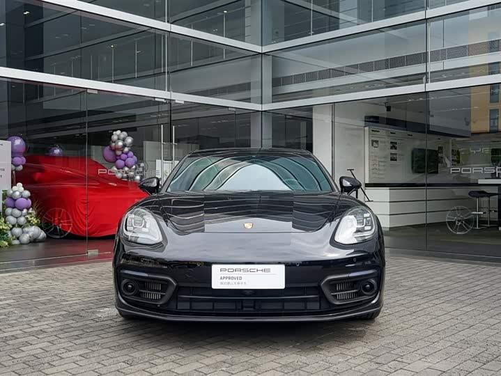 Фото 5 - Porsche Panamera