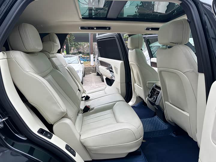 Фото 9 - Land Rover Range Rover