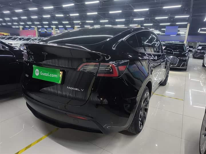 Фото 7 - Tesla Model Y