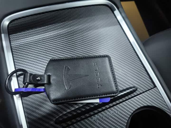 Фото 9 - Tesla Model Y