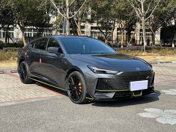 Фото 3 - Changan UNI-V