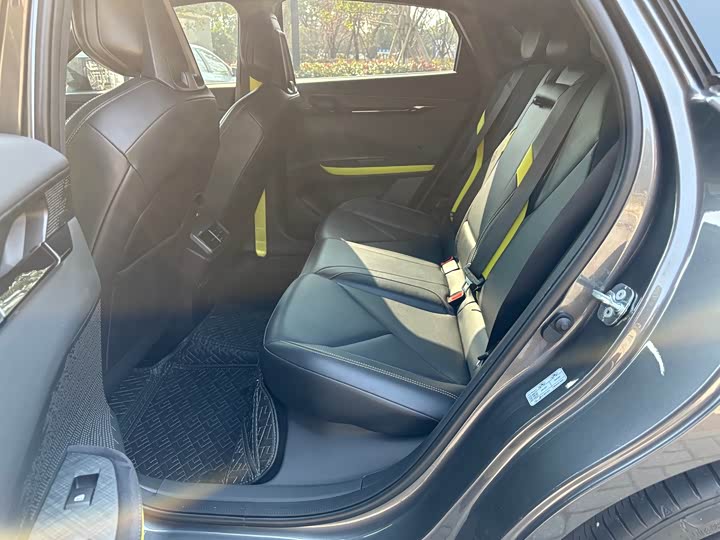 Фото 9 - Changan UNI-V