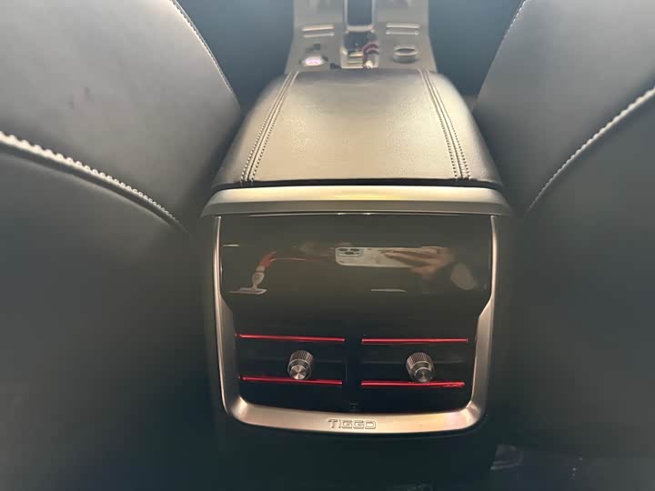 Фото 9 - Chery Tiggo 8