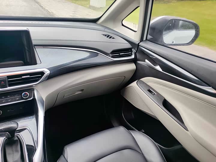 Фото 6 - Maxus G50