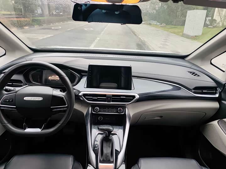 Фото 7 - Maxus G50