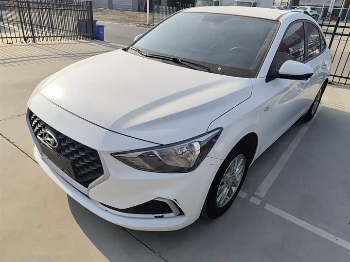 Фото 1 - Hyundai Celesta