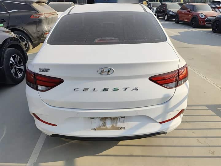 Фото 6 - Hyundai Celesta