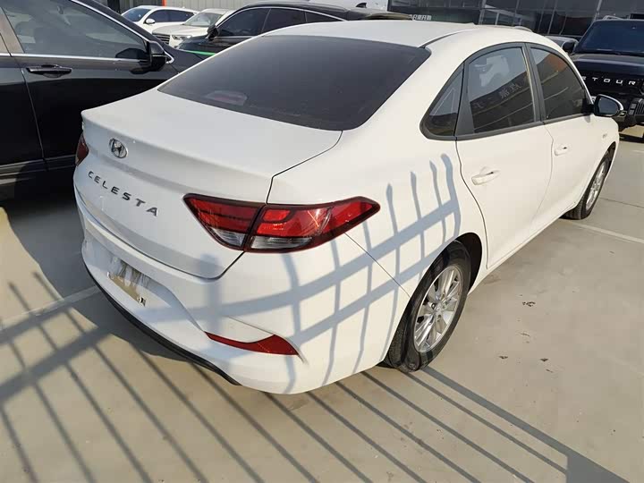 Фото 7 - Hyundai Celesta