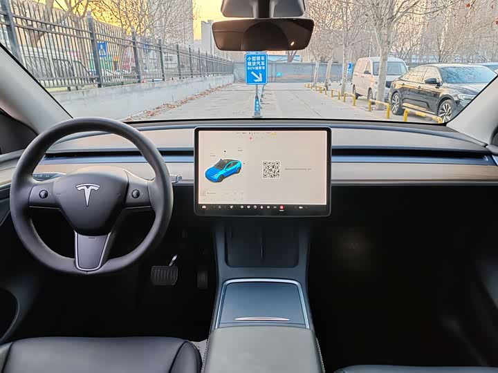 Фото 8 - Tesla Model Y
