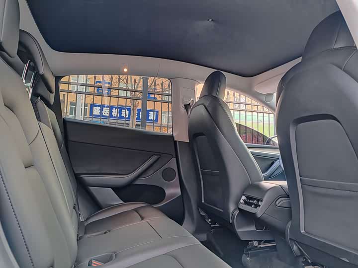 Фото 9 - Tesla Model Y