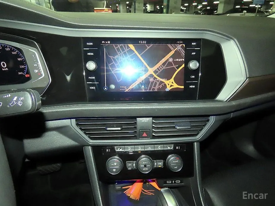 Фото 12 - Volkswagen Jetta